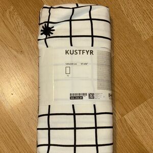 IKEA spider tablecloth